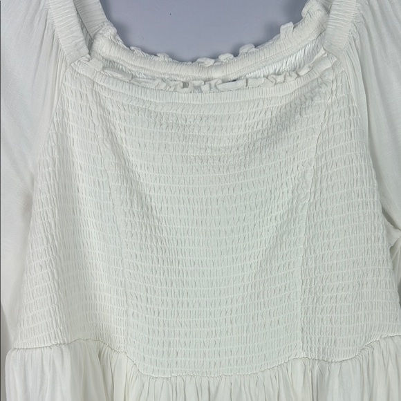 Torrid White Rayon Slub Smocked Bodice Long Sleeve Crop Blouse Size 1 - Picture 6 of 12